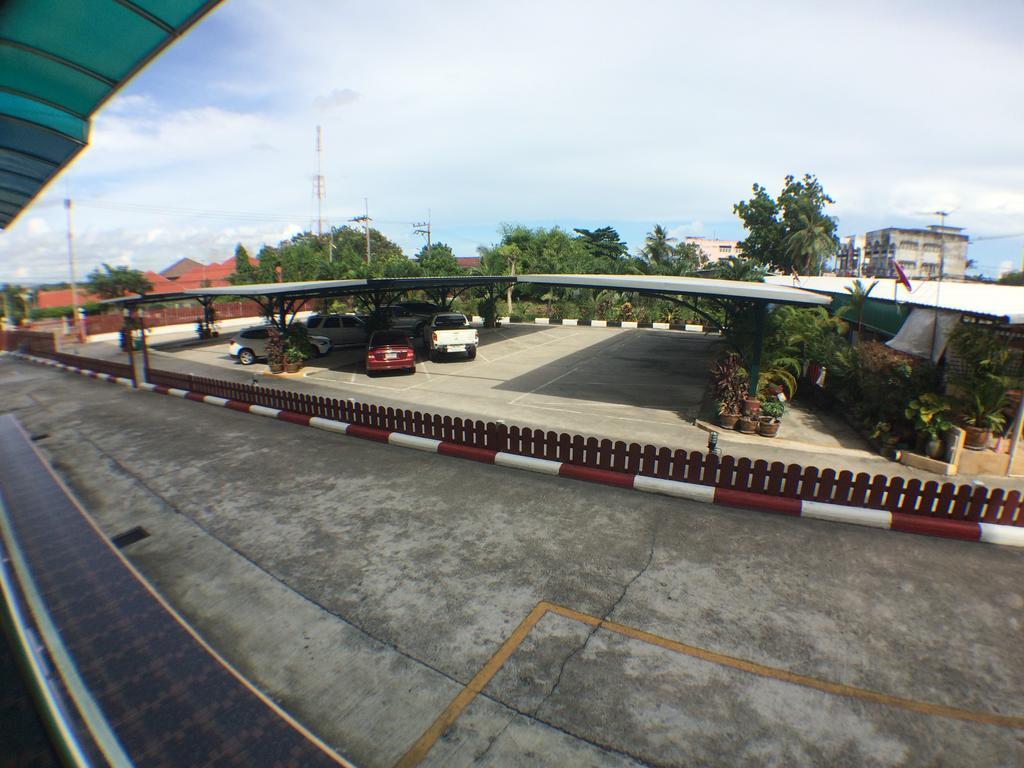 Banchang Apartment And Hotel Rayong Buitenkant foto