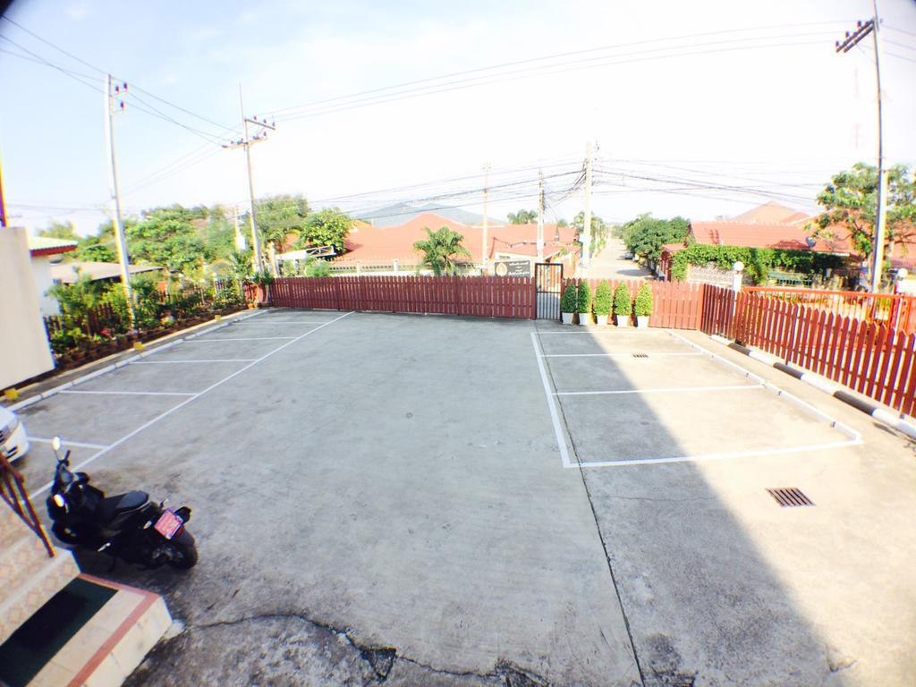 Banchang Apartment And Hotel Rayong Buitenkant foto