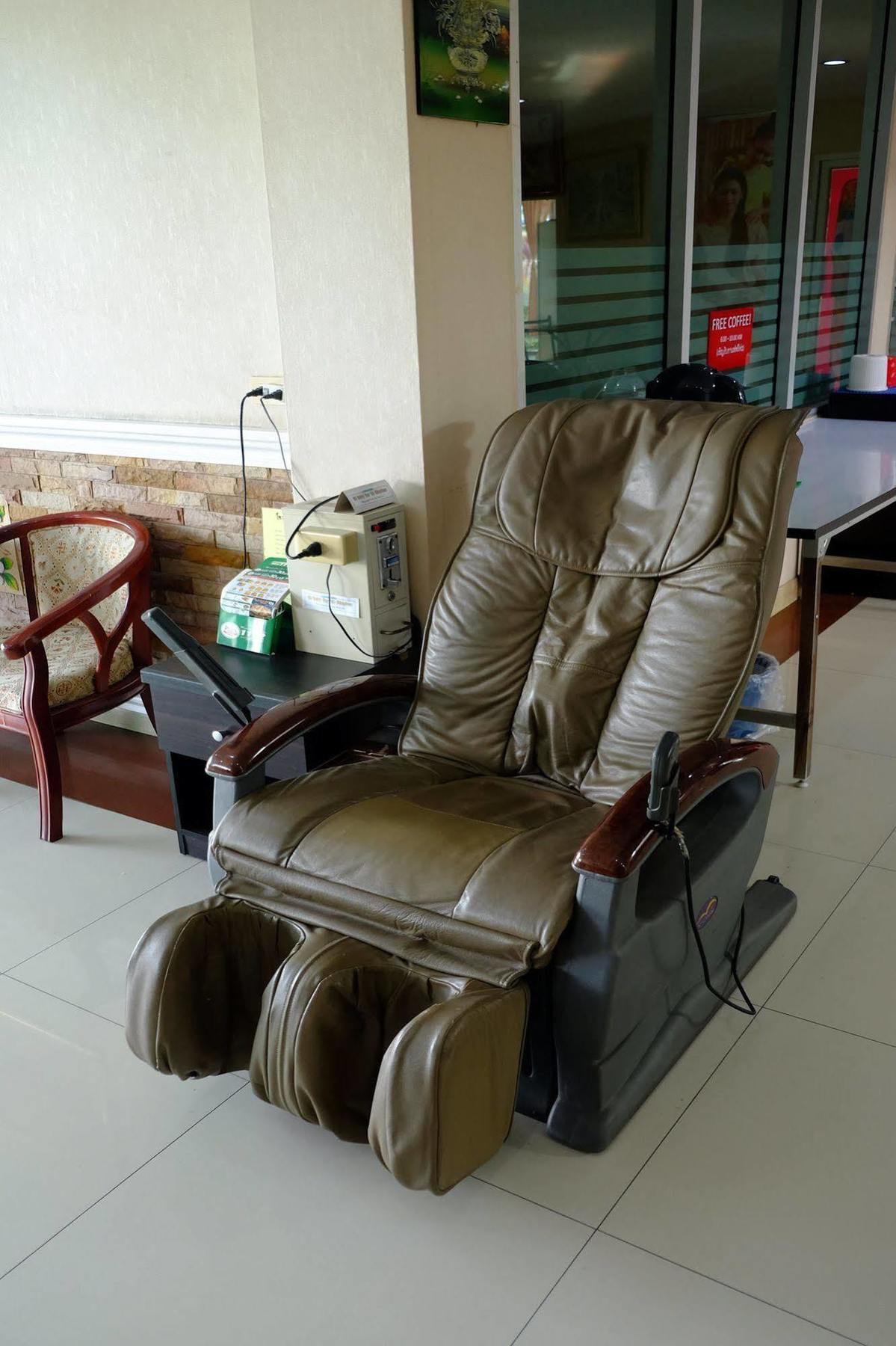 Banchang Apartment And Hotel Rayong Buitenkant foto